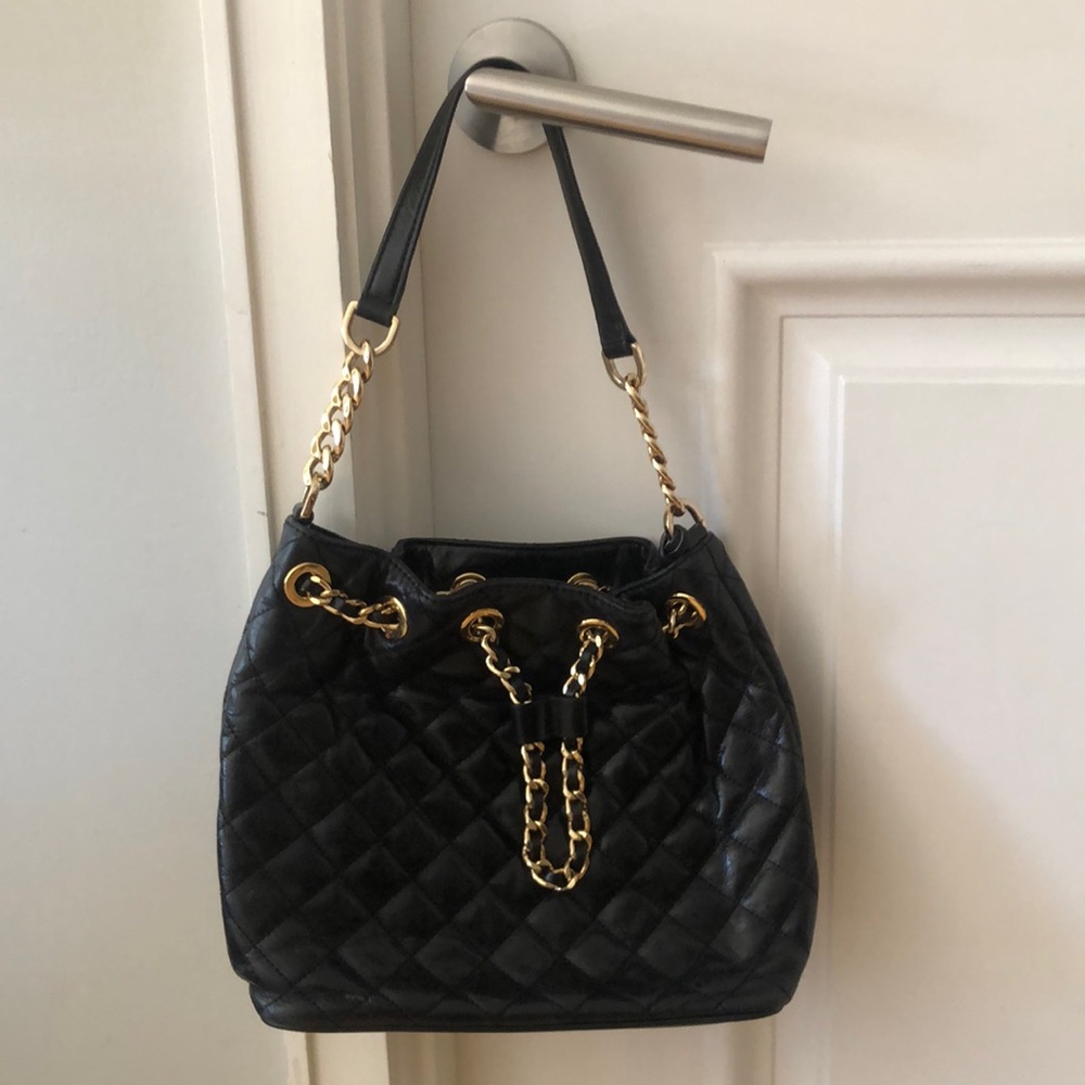 Micheal Kors Quilted Black Shoulder Bag
